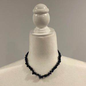 ☀️ Black beaded necklace with matching earrings.
